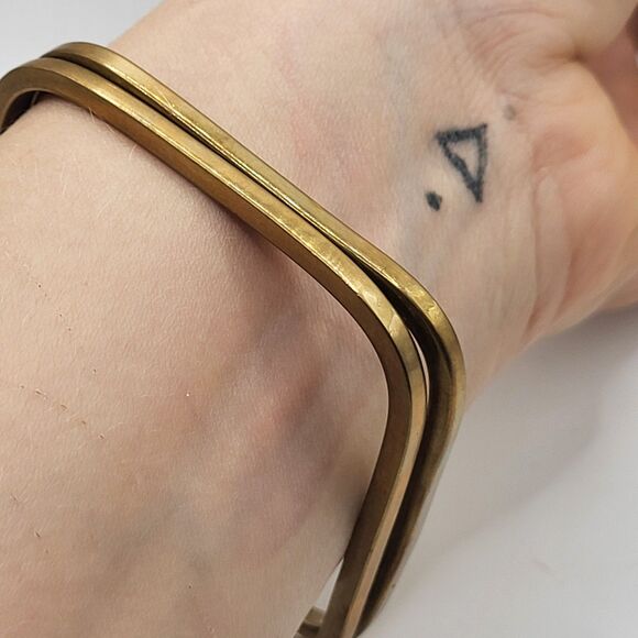 Set of 2 Vintage Square Brass Bangle Bracelets 2.5in - Picture 5 of 5